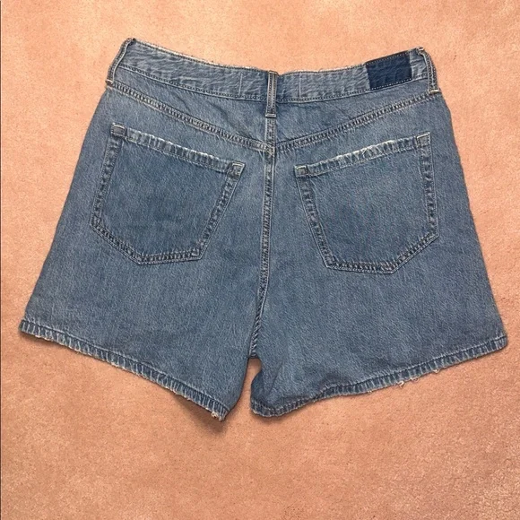 Hollister 100% Cotton Ultra High Rise 90s Denim Shorts Slightly Distressed - Picture 4 of 4